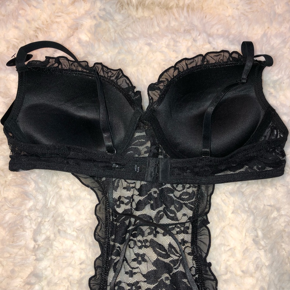 Lingerie Size M - Picture 3 of 8